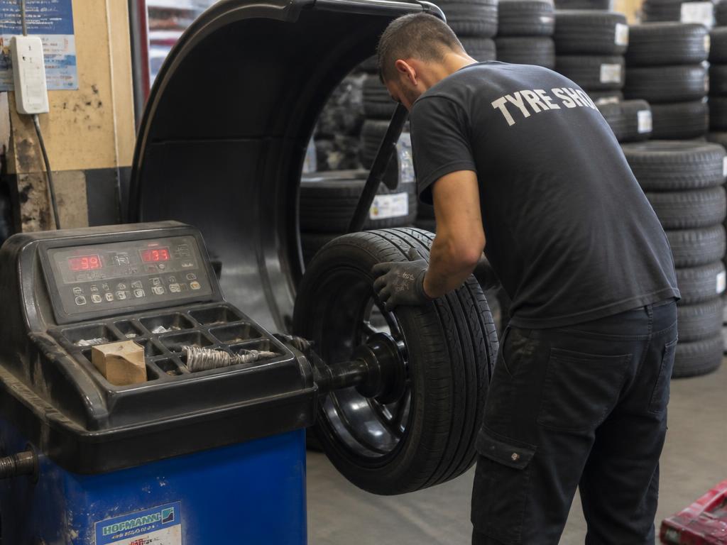 Tyres & Wheels